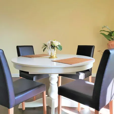 斯皮尔伯格公寓 *