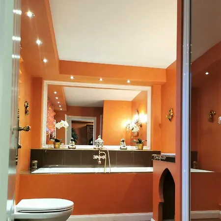 斯皮尔伯格公寓 *