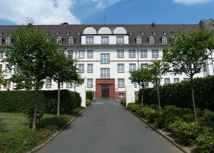 Spilburg * 베츨러